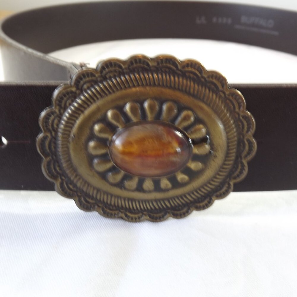 Buffalo Unisex Brown Vegan Leather Belt with Brass Tone Buckle - Picture 3 of 5